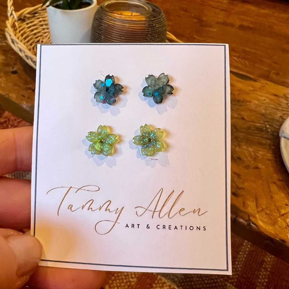 Tammy Allen Floral Earrings Set